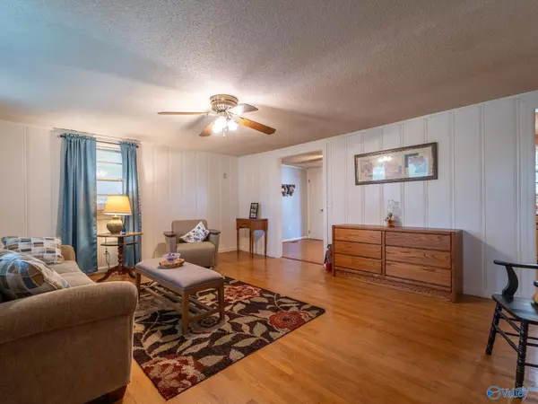 Sylvania, AL 35988,9353 E Blue Pond Blvd