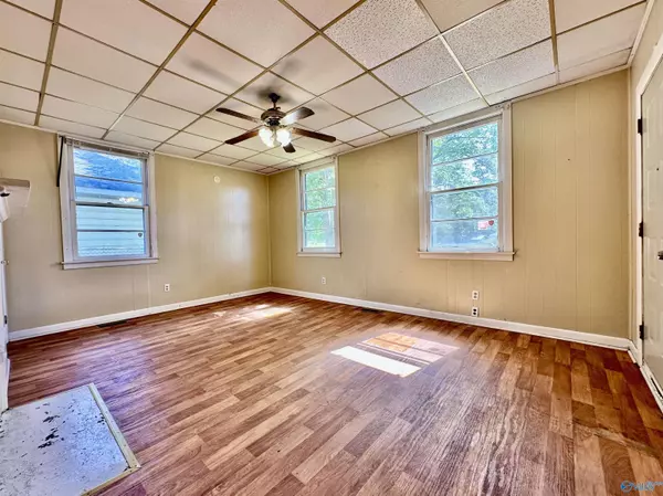 Gadsden, AL 35903,929 Wahl Street