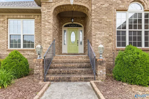 Athens, AL 35611,17174 Leatherwood Drive