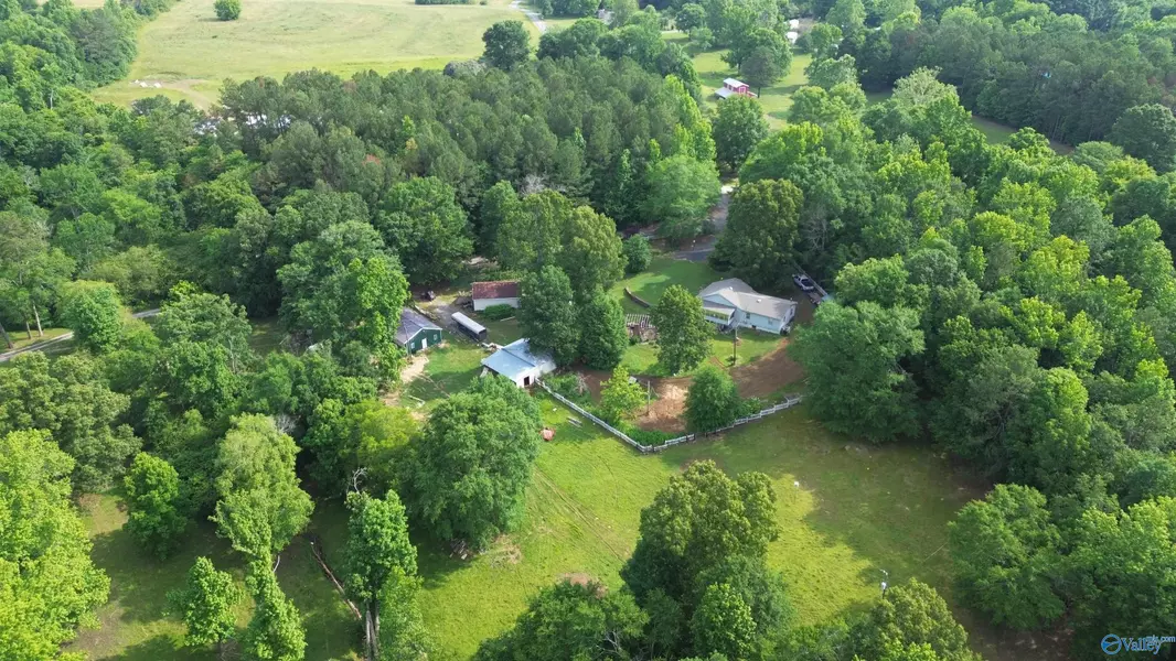 577 Johnson Drive, Albertville, AL 35950