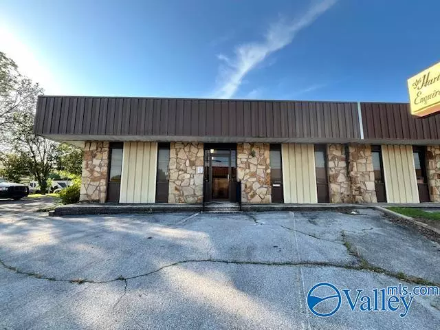 407 Chestnut Street NW, Hartselle, AL 35640