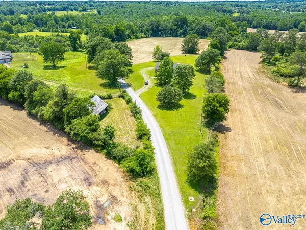 Holly Pond, AL 35083,90 County Road 1731