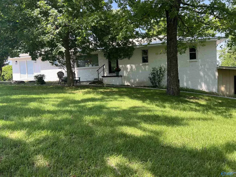 3069 Underwood Mountain Road, Tuscumbia, AL 35674