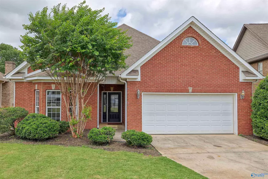 14499 Turnberry Lane, Athens, AL 35613