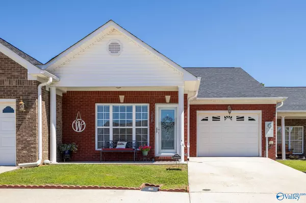 104 Wyndham Circle,  Athens,  AL 35611