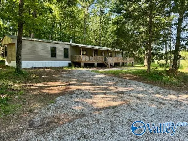 565 Tin Top Road, Grant, AL 35747