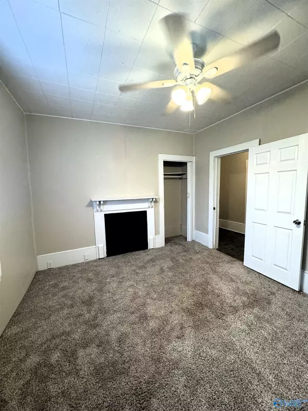 Decatur, AL 35601,517 12th Avenue NW