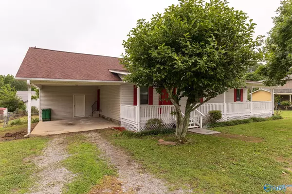 Vinemont, AL 35179,365 County Road 1371