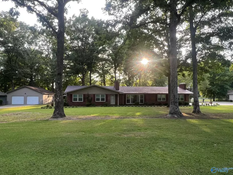 301 Dogwood Drive, Boaz, AL 35957