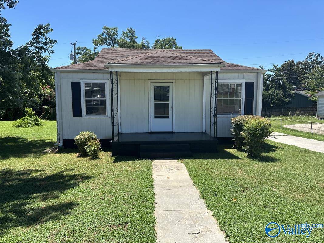 2307 Hammonds Avenue NW, Huntsville, AL 35816