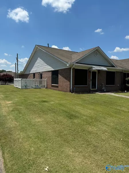 371 Cherry Street, Hartselle, AL 35640