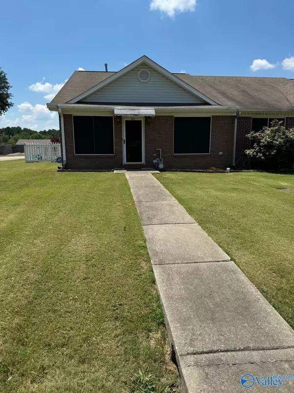 Hartselle, AL 35640,371 Cherry Street