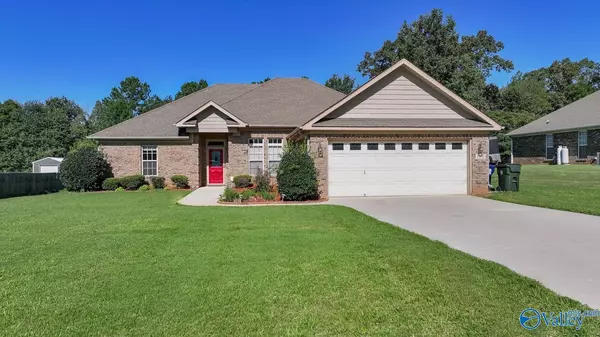 120 Archered Way, New Market, AL 35761