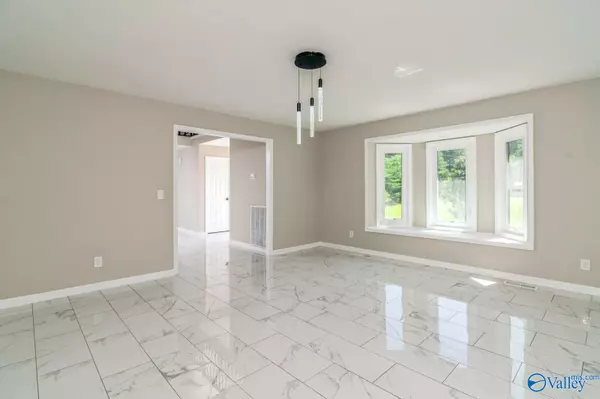 Rainsville, AL 35986,998 Kirk Road