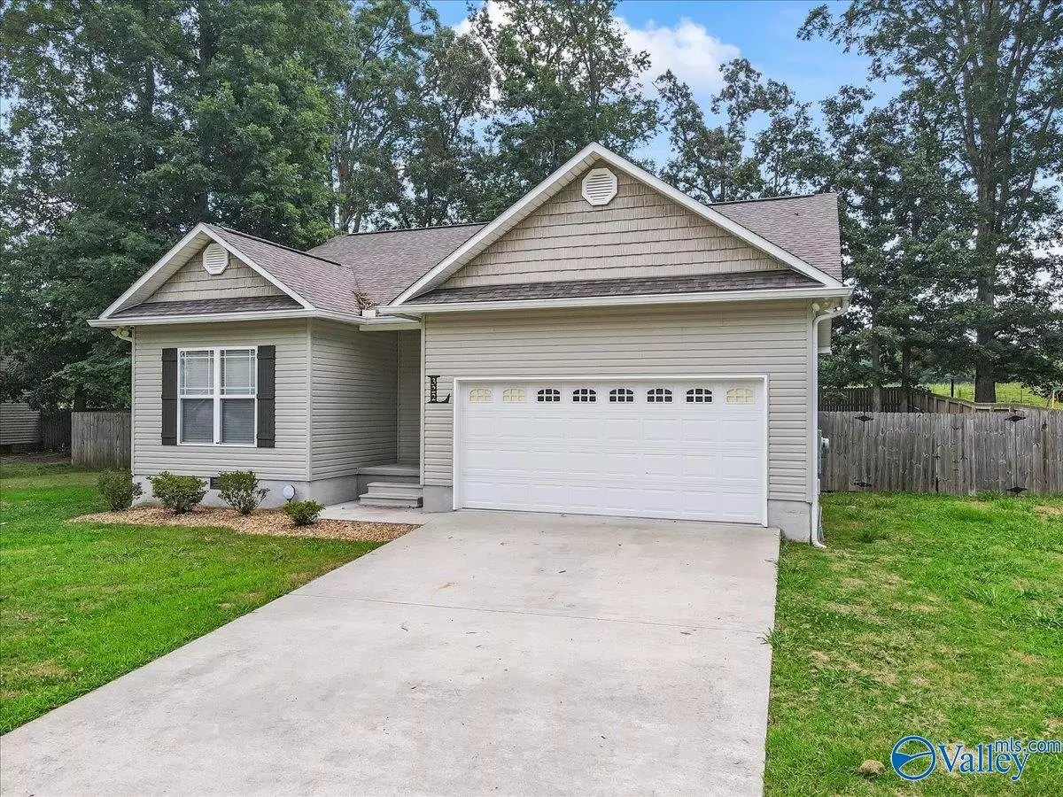 Albertville, AL 35950,322 Tessa Circle