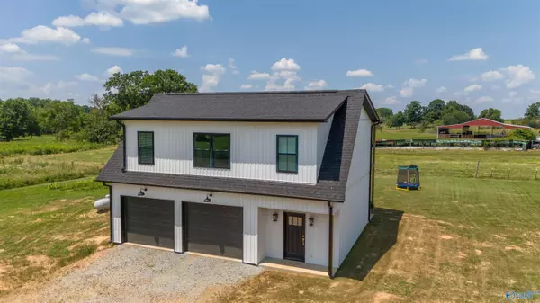 574 County Road 52, Lexington, AL 35648