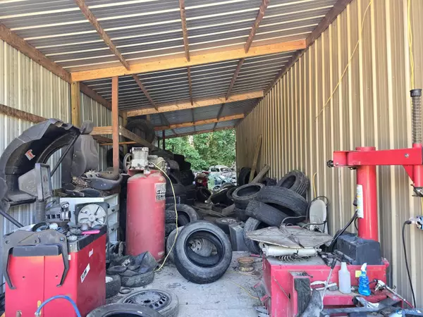 Phil Campbell, AL 35581,4327 Broad Street