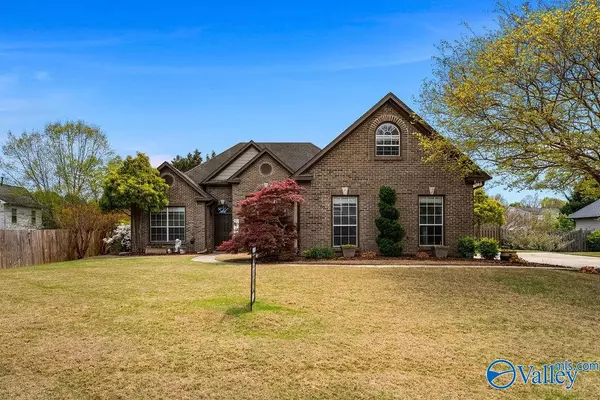 3209 Trace Circle, Trussville, AL 35173