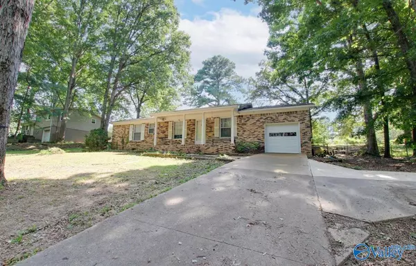 226 Woodland Avenue, Trinity, AL 35673