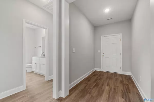 Athens, AL 35613,16665 Demi Drive