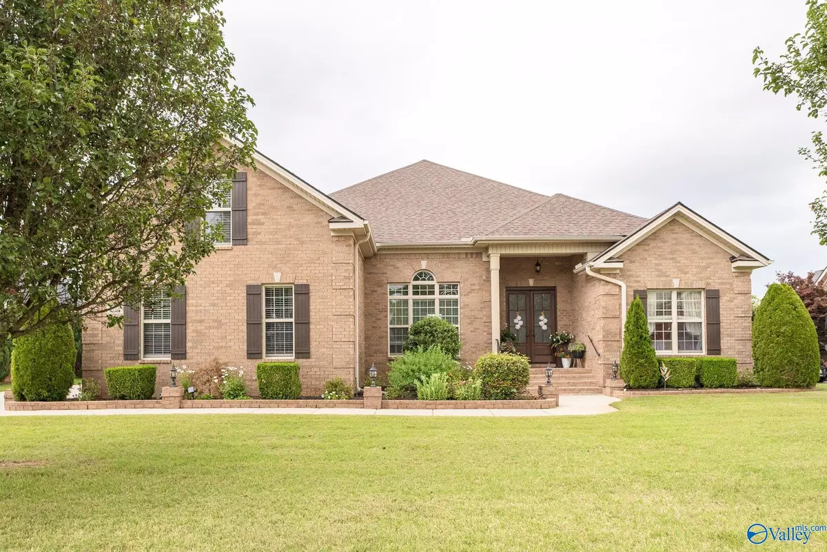 New Market, AL 35761,204 River Walk Trail