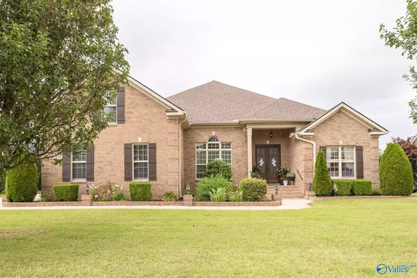 204 River Walk Trail, New Market, AL 35761