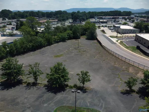 Huntsville, AL 35816,4040 Independence Drive NW