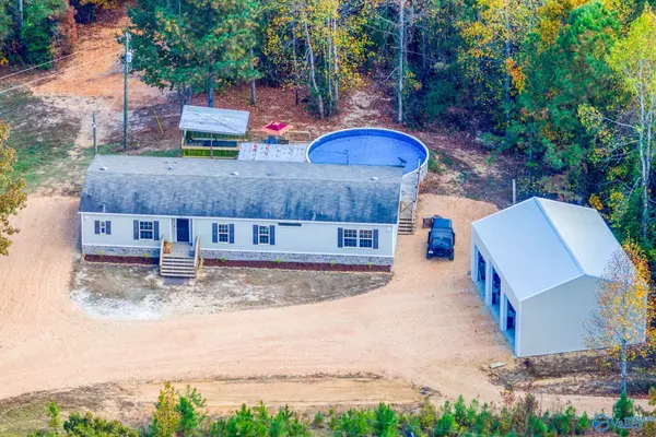 Guin, AL 35563,230 Fire Creek Cut Road