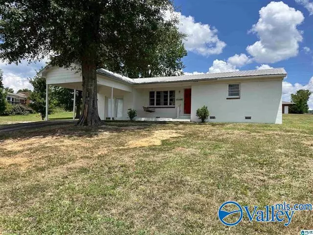 302 Burke Avenue NW, Jacksonville, AL 36265