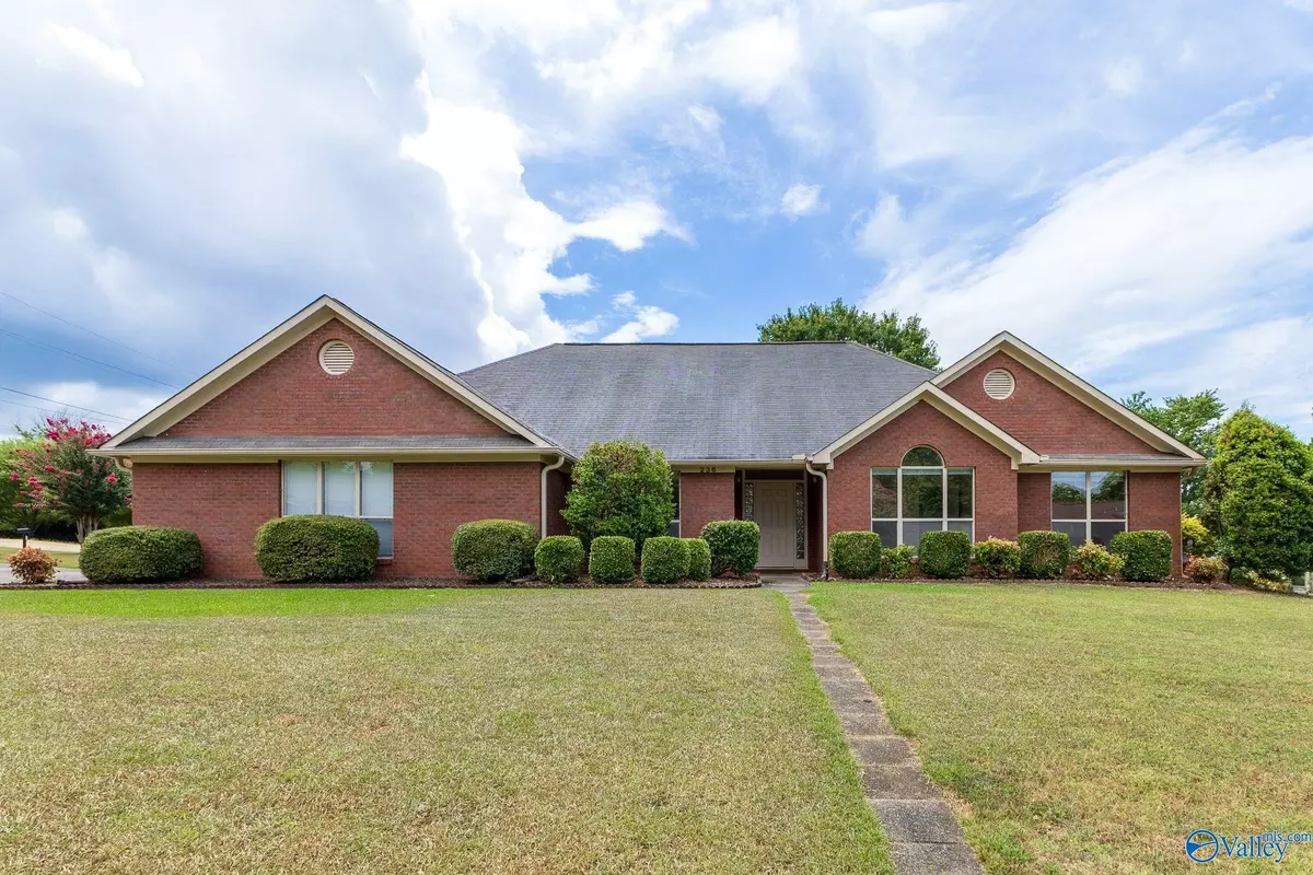 Madison, AL 35758,236 Pin Oak Drive