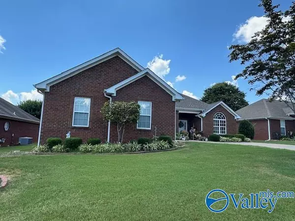 Florence, AL 35633,231 Camelot Way