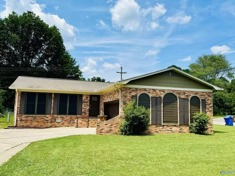 407 Aquarius Drive SW, Hartselle, AL 35640