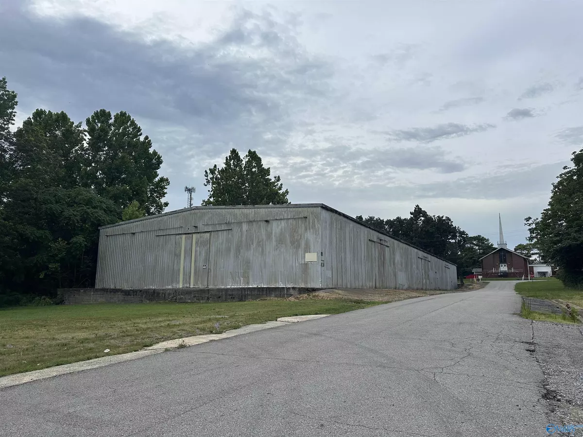 Arab, AL 35016,21 3rd Street NW