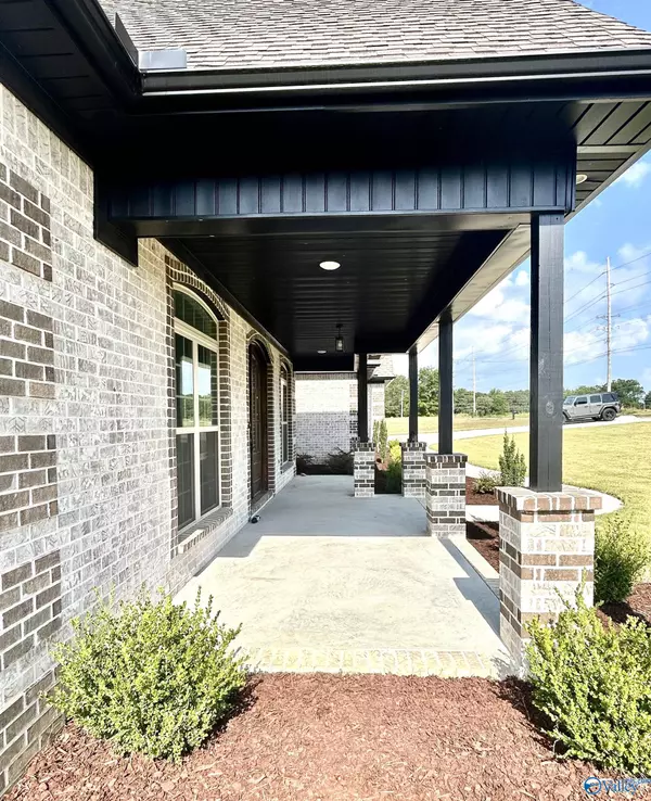 Athens, AL 35611,955 Sanderfer Road