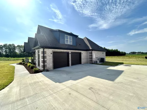 Athens, AL 35611,955 Sanderfer Road