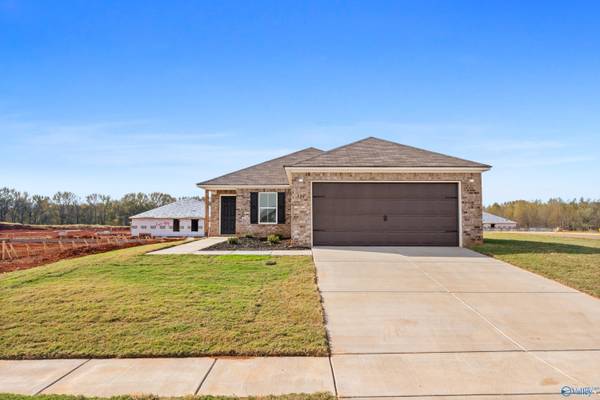 130 Point Cadet Avenue, Toney, AL 35773