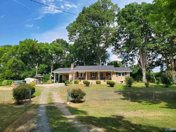 1156 County Road 206, Bridgeport, AL 35740