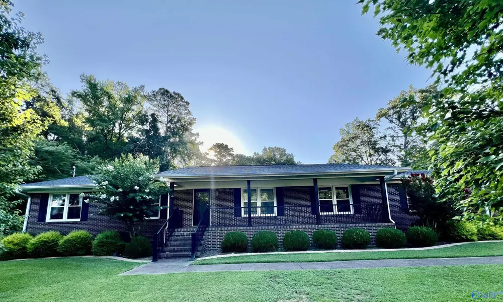 213 Hartwood Drive, Gadsden, AL 35901