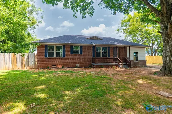 Athens, AL 35613,1315 Aster Street