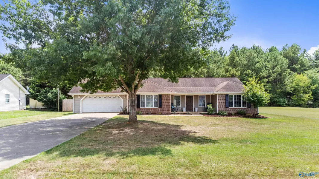 520 Pinewood Drive, Centre, AL 35960