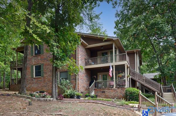 2014 Greenwood Place #2014, Huntsville, AL 35802