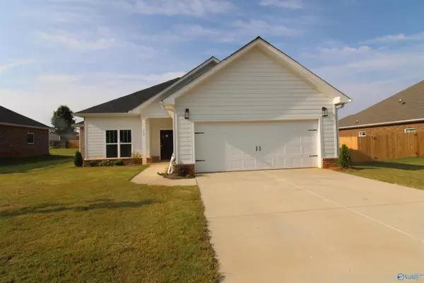 114 Parvin Way Drive, Hazel Green, AL 35750