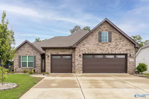 7112 Hickory Cove Way, Gurley, AL 35748