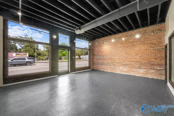 Etowah, AL 35901,623 E Broad Street