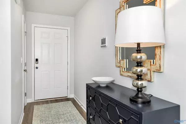 Owens Cross Roads, AL 35763,10002 Anders Way