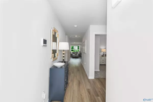 Owens Cross Roads, AL 35763,10002 Anders Way