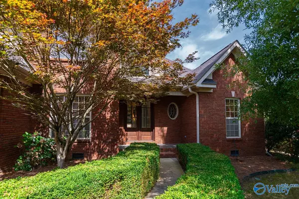 Decatur, AL 35603,2305 Amberly Lane SW