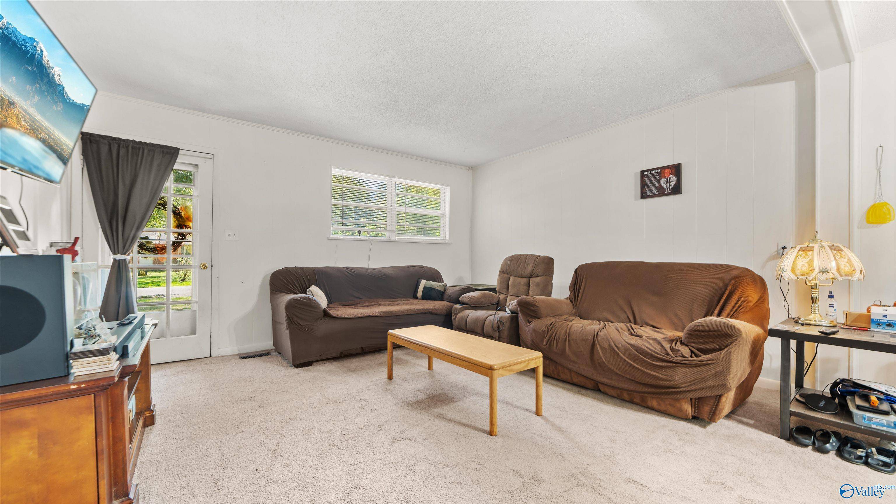 Centre, AL 35960,8 Smith Court