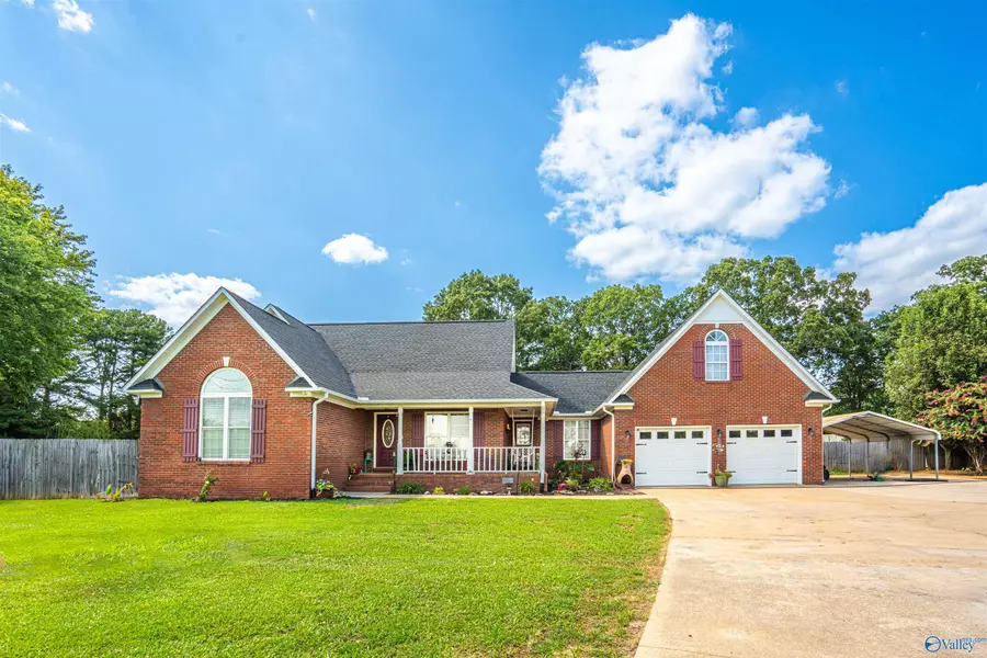 17755 Brownsferry Road, Athens, AL 35611