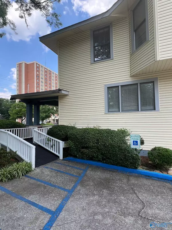 Gadsden, AL 35901,756 Walnut Street